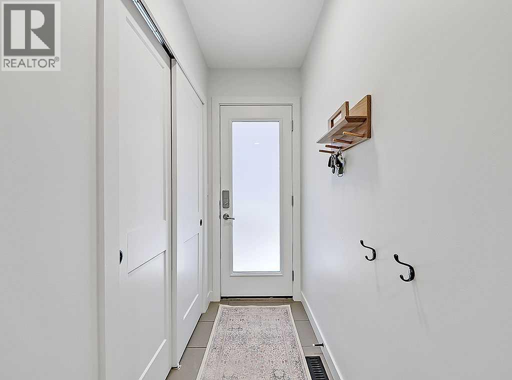 2, 2127 34 Avenue Sw, Calgary, Alberta  T2T 2C5 - Photo 2 - A2267969