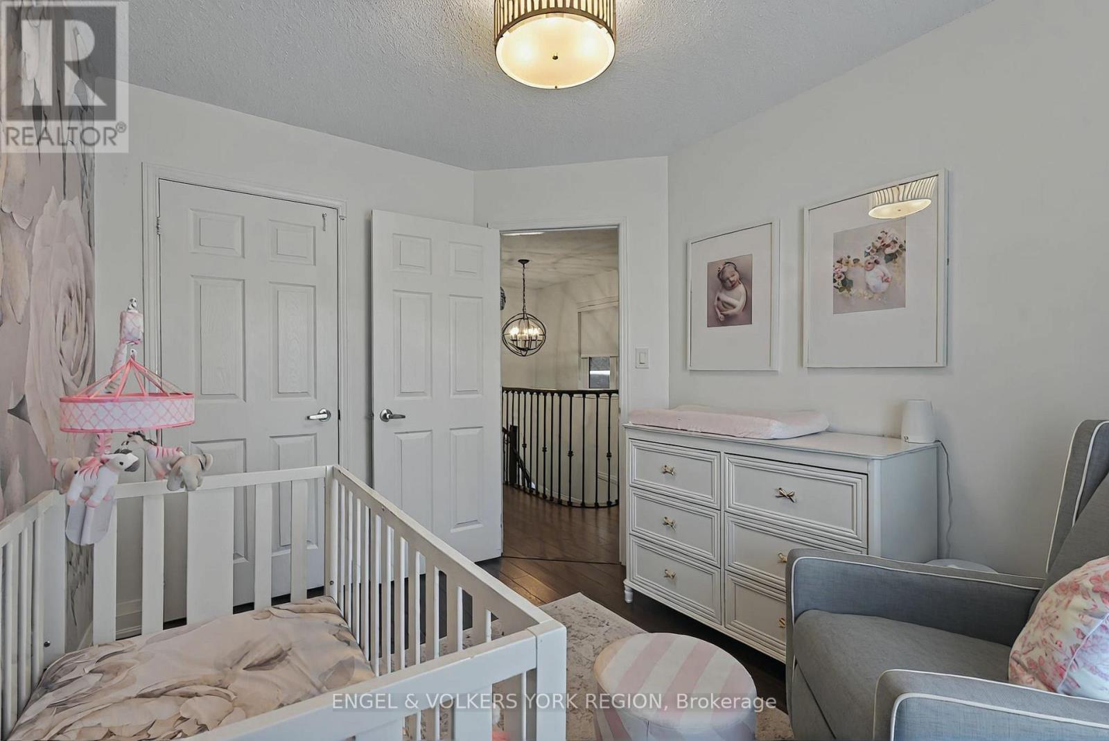 7 London Pride Drive, Richmond Hill, Ontario  L4E 0X3 - Photo 34 - N12412409