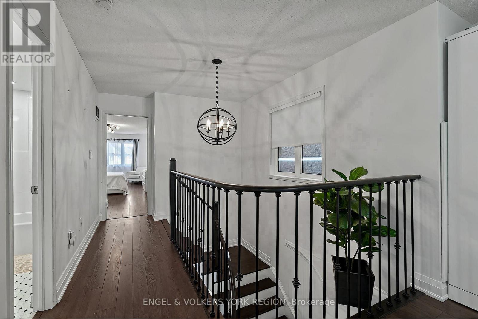 7 London Pride Drive, Richmond Hill, Ontario  L4E 0X3 - Photo 33 - N12412409