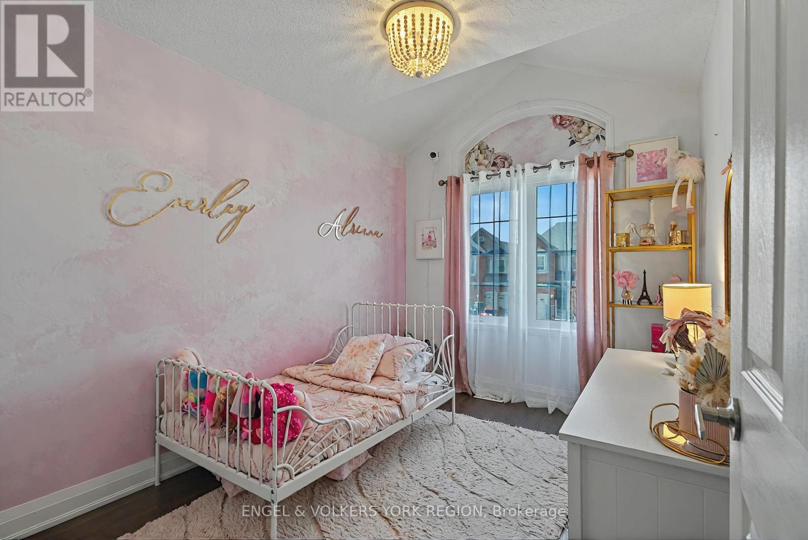 7 London Pride Drive, Richmond Hill, Ontario  L4E 0X3 - Photo 22 - N12412409