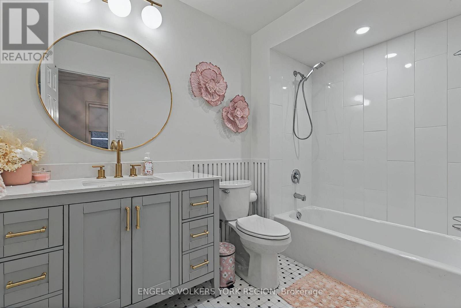 7 London Pride Drive, Richmond Hill, Ontario  L4E 0X3 - Photo 31 - N12412409