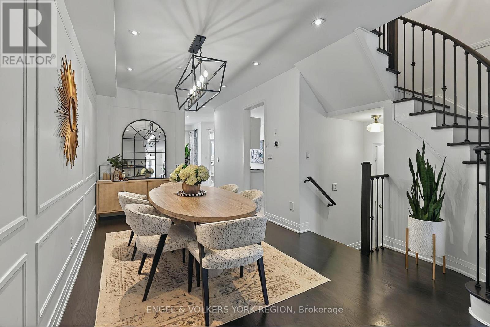 7 London Pride Drive, Richmond Hill, Ontario  L4E 0X3 - Photo 9 - N12412409