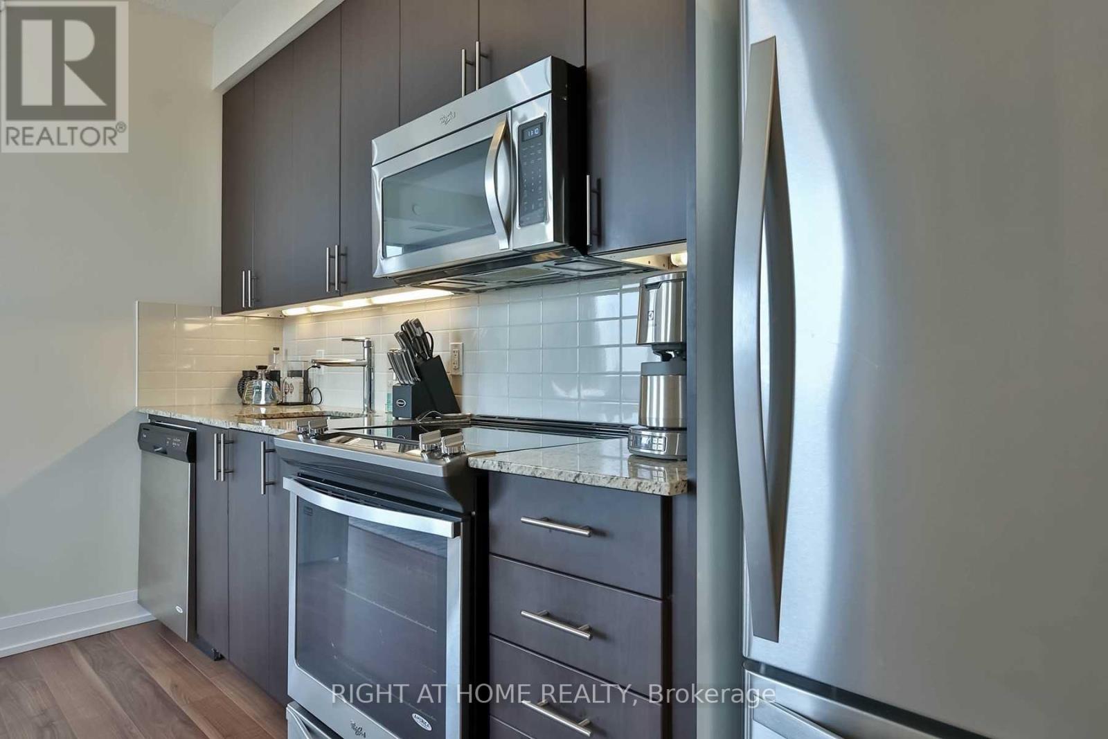 1111 - 18 Graydon Hall Drive S, Toronto, Ontario  M3A 2Z9 - Photo 11 - C12574622