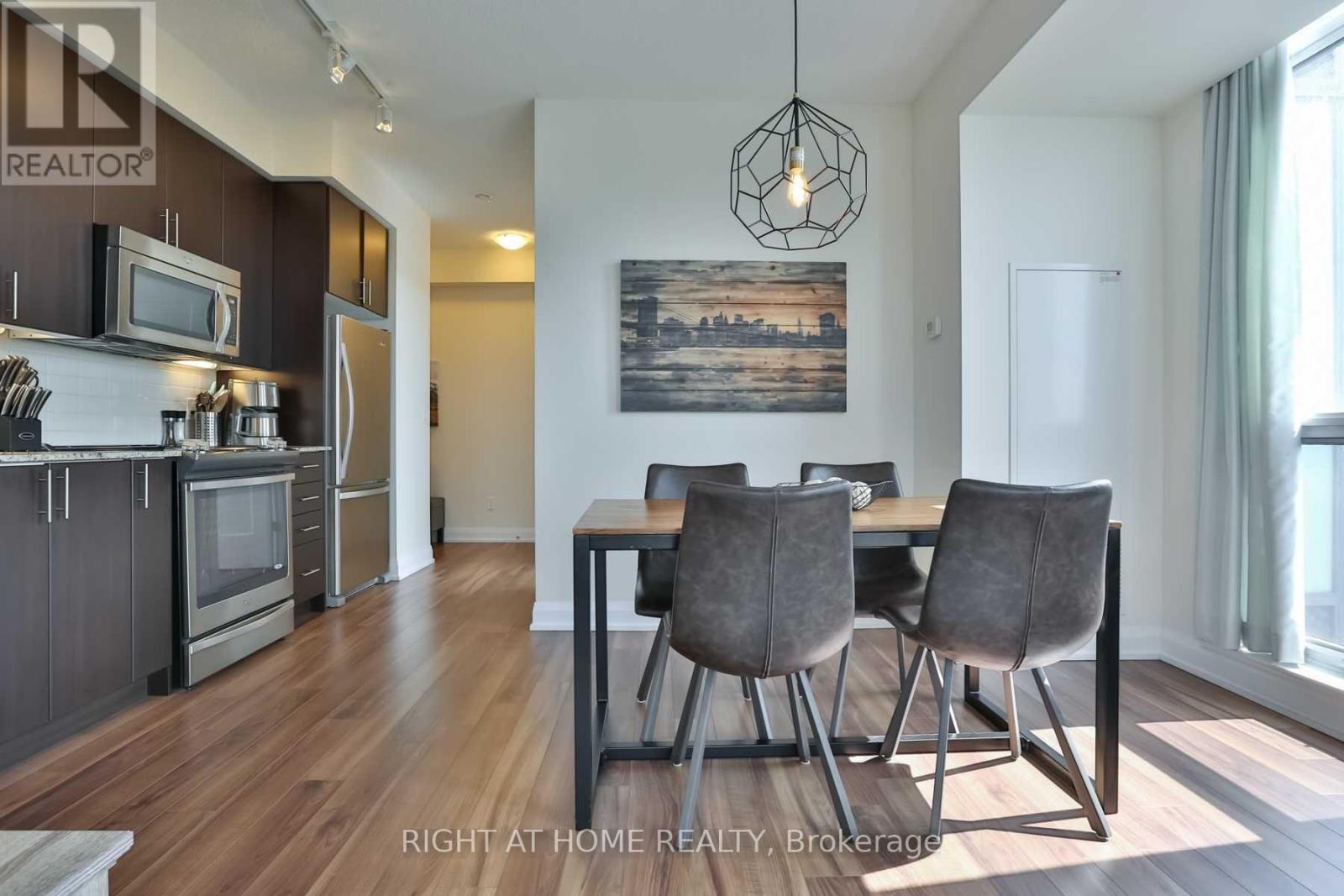 1111 - 18 Graydon Hall Drive S, Toronto, Ontario  M3A 2Z9 - Photo 4 - C12574622