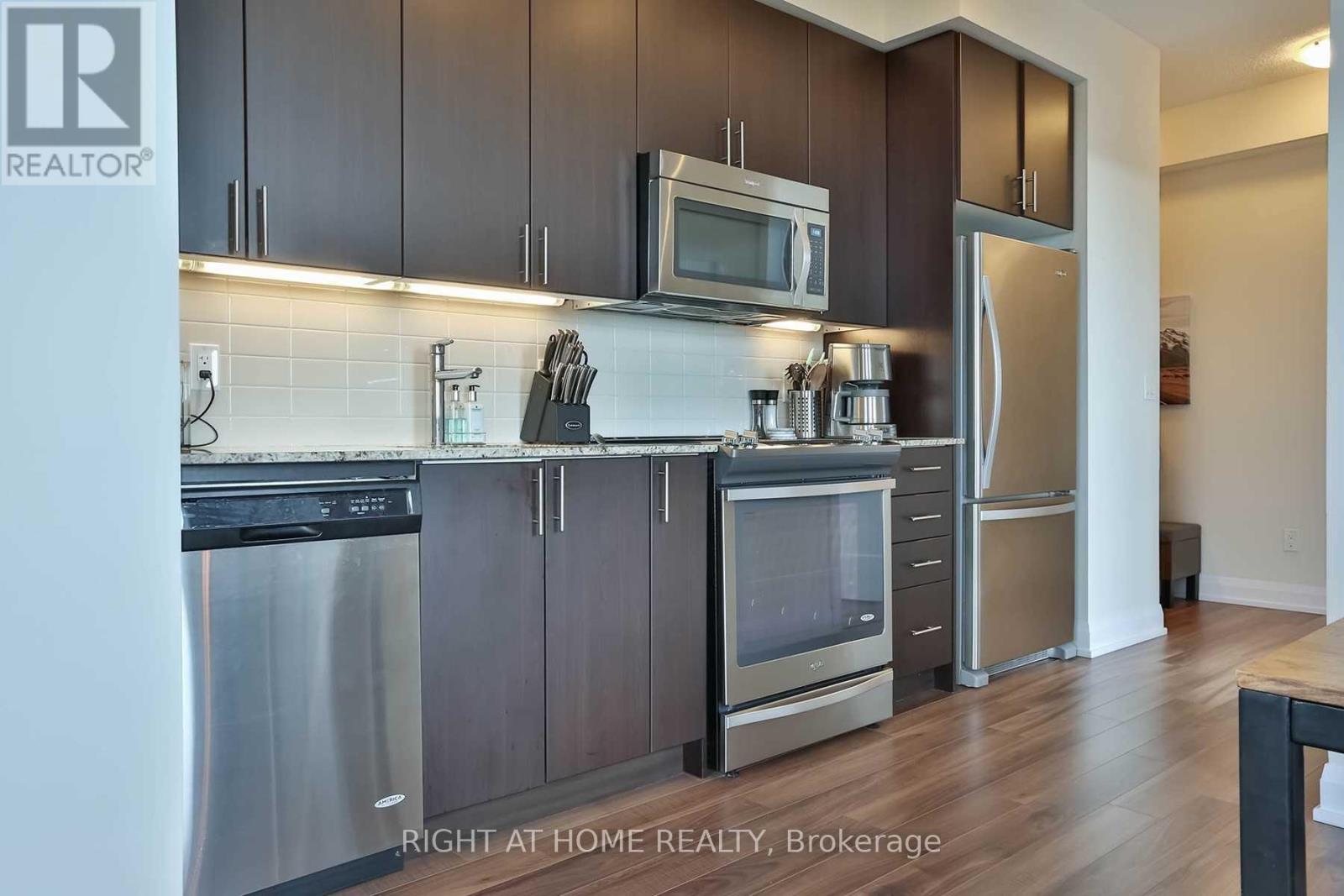 1111 - 18 Graydon Hall Drive S, Toronto, Ontario  M3A 2Z9 - Photo 9 - C12574622