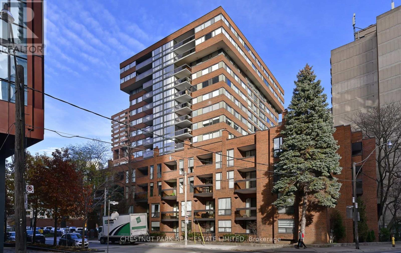 606 - 15 MCMURRICH STREET, Toronto, Ontario