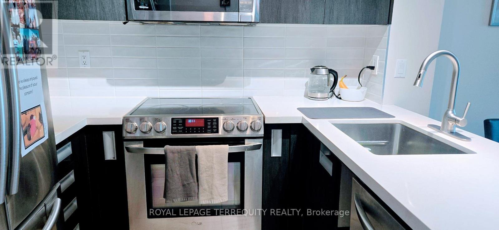 817 - 109 Front Street E, Toronto, Ontario  M5A 4P7 - Photo 6 - C12574662