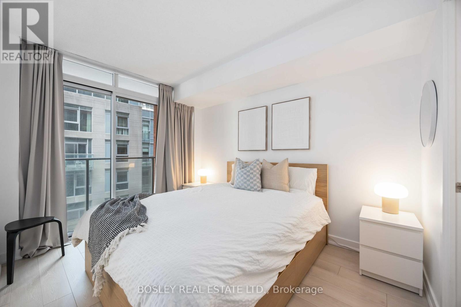 512 - 21 Nelson Street, Toronto, Ontario  M5V 3H9 - Photo 11 - C12574678