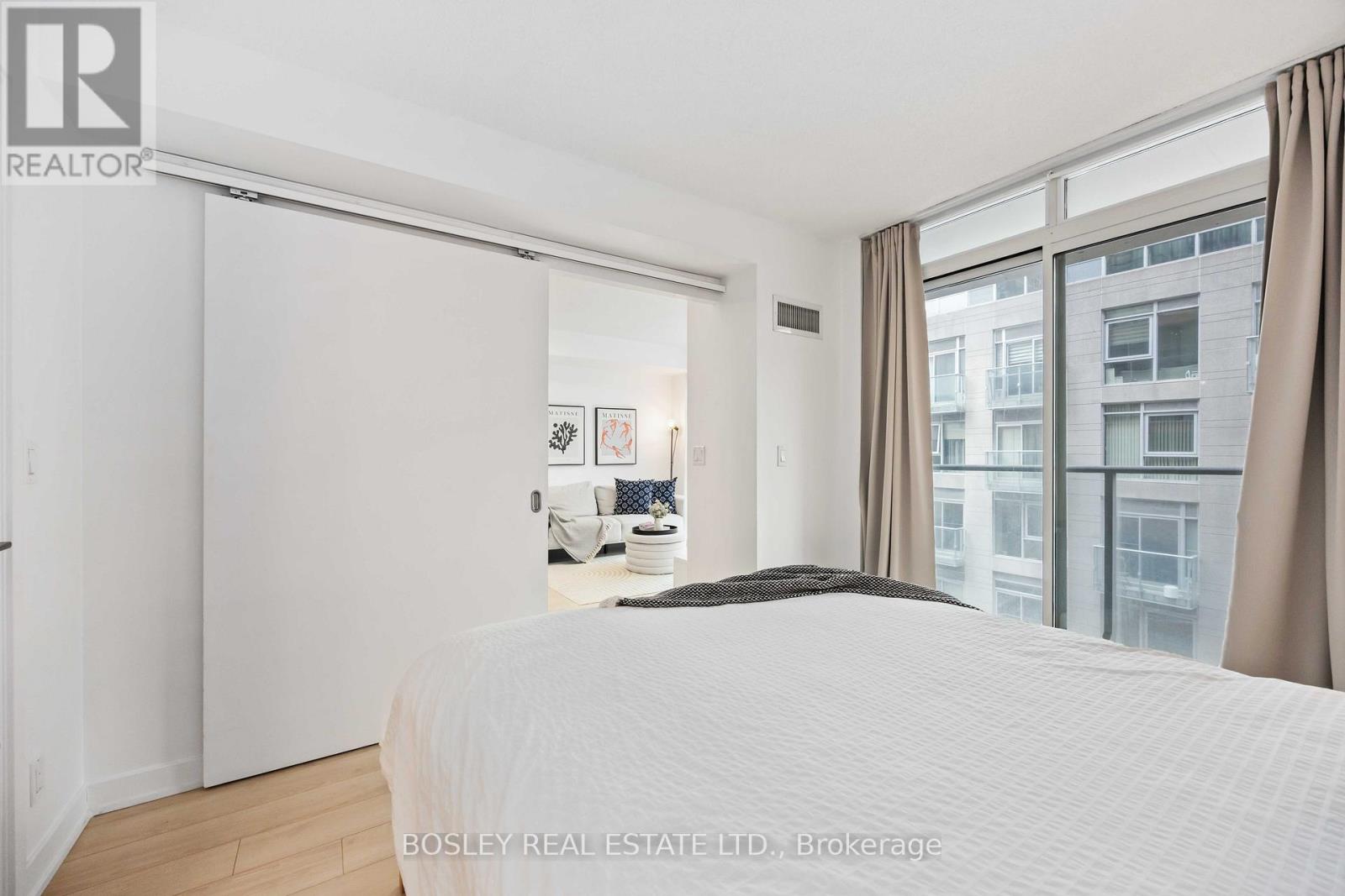 512 - 21 Nelson Street, Toronto, Ontario  M5V 3H9 - Photo 12 - C12574678