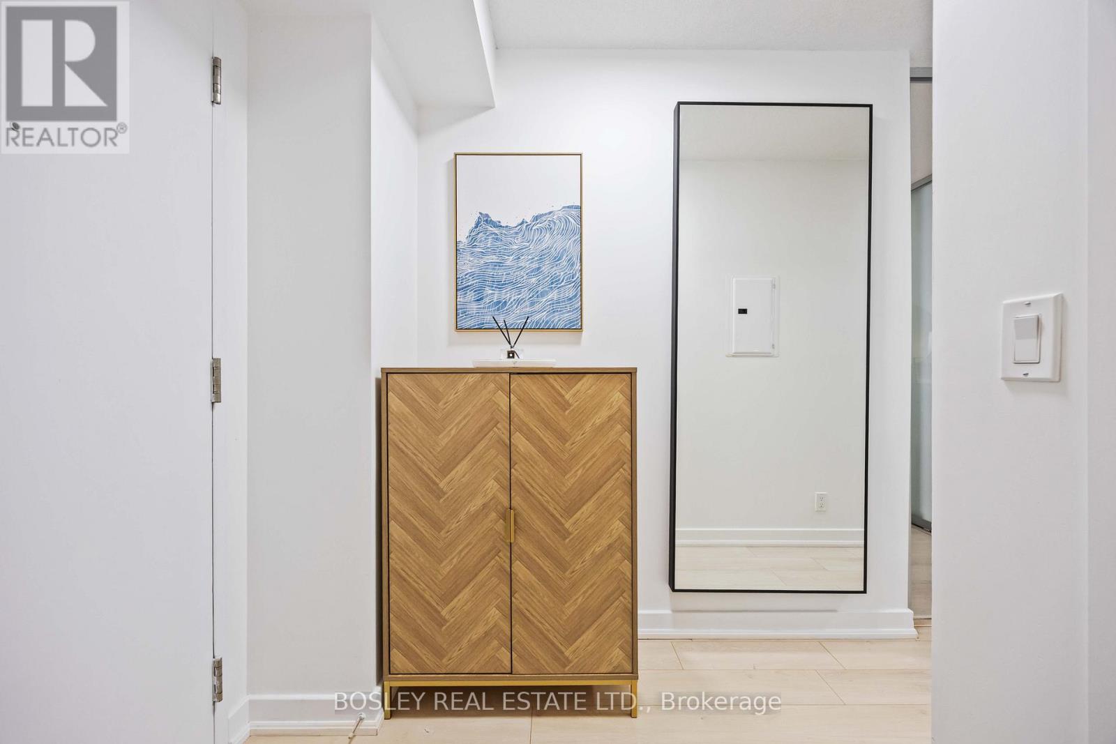 512 - 21 Nelson Street, Toronto, Ontario  M5V 3H9 - Photo 19 - C12574678