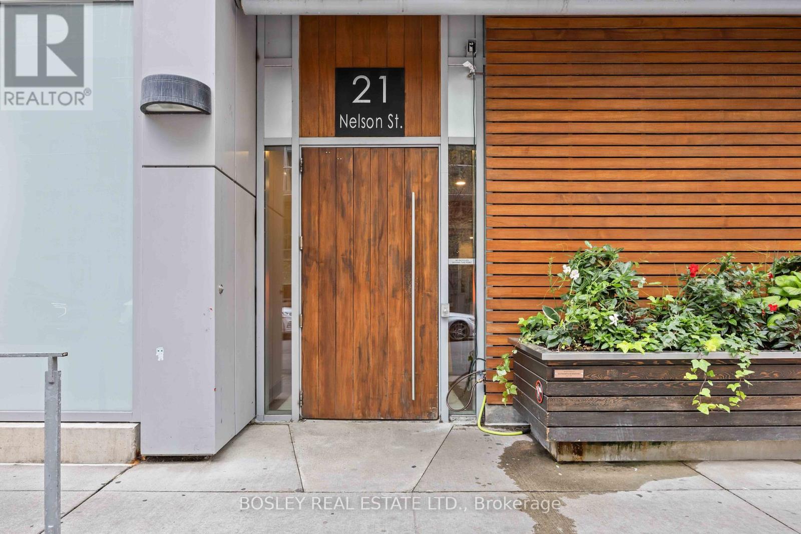 512 - 21 Nelson Street, Toronto, Ontario  M5V 3H9 - Photo 21 - C12574678