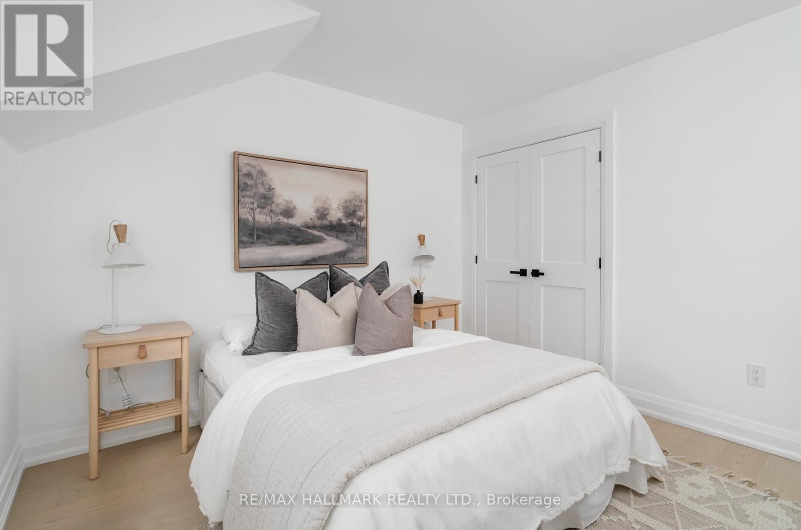 3 Thyra Avenue, Toronto, Ontario  M4C 5G4 - Photo 23 - E12574632