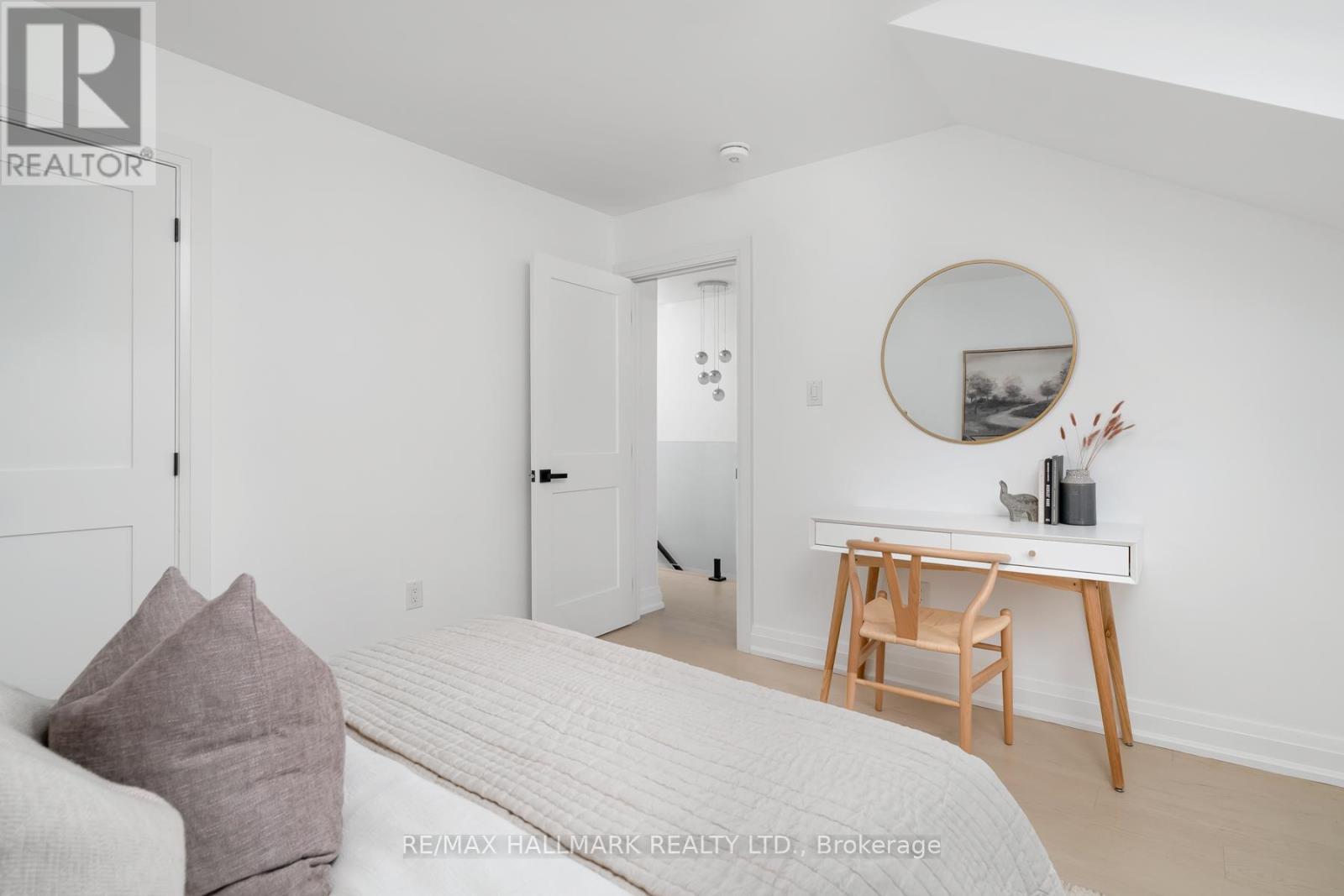 3 Thyra Avenue, Toronto, Ontario  M4C 5G4 - Photo 24 - E12574632