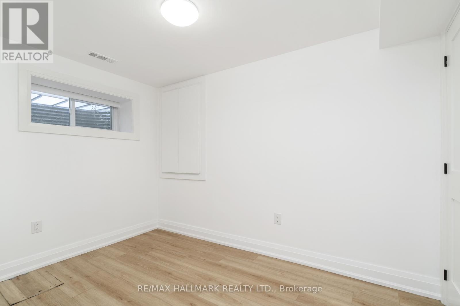 3 Thyra Avenue, Toronto, Ontario  M4C 5G4 - Photo 28 - E12574632