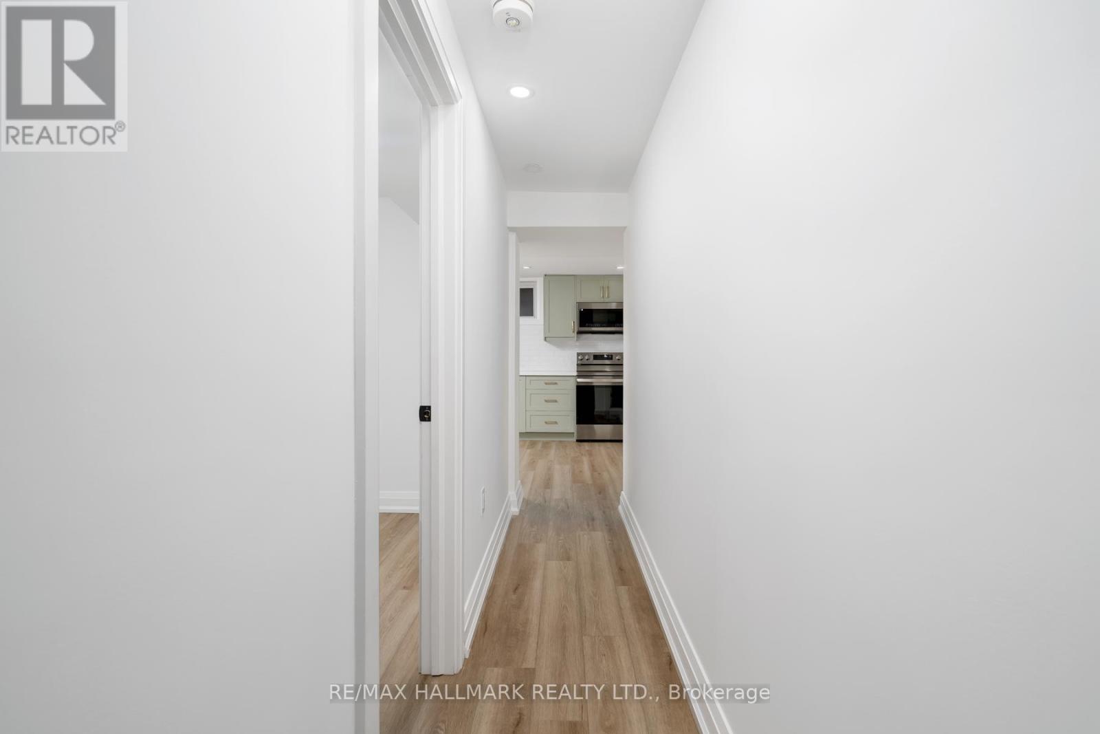 3 Thyra Avenue, Toronto, Ontario  M4C 5G4 - Photo 30 - E12574632