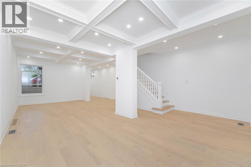 285 Charlton Avenue W, Hamilton, Ontario  L8P 2E4 - Photo 8 - 40790248