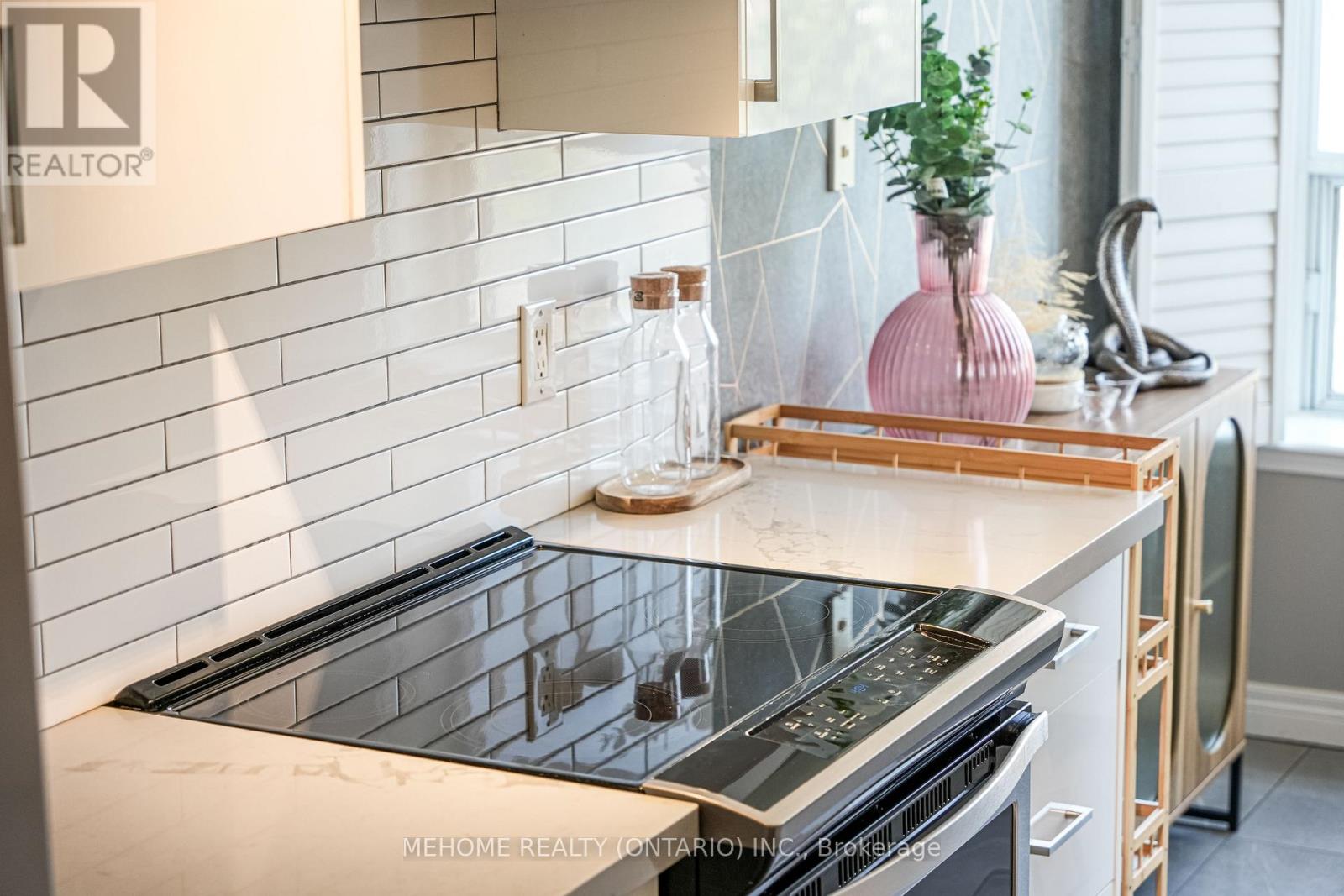 610 - 25 Times Avenue, Markham, Ontario  L3T 7X5 - Photo 15 - N12574686