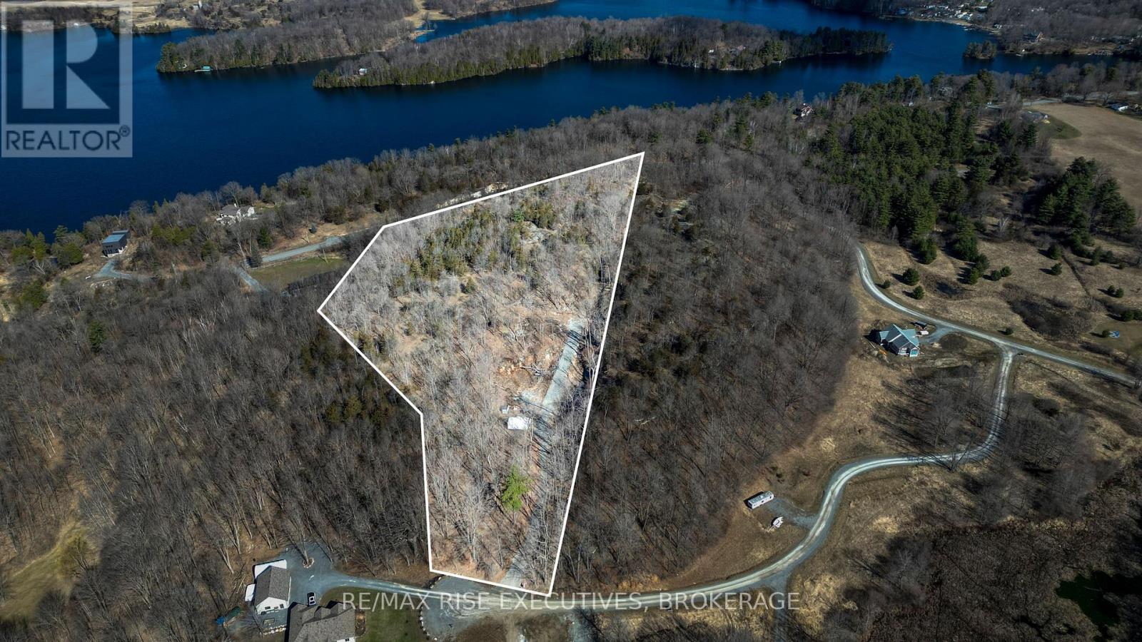 6 CRANBERRY COVE LANE, Frontenac, Ontario