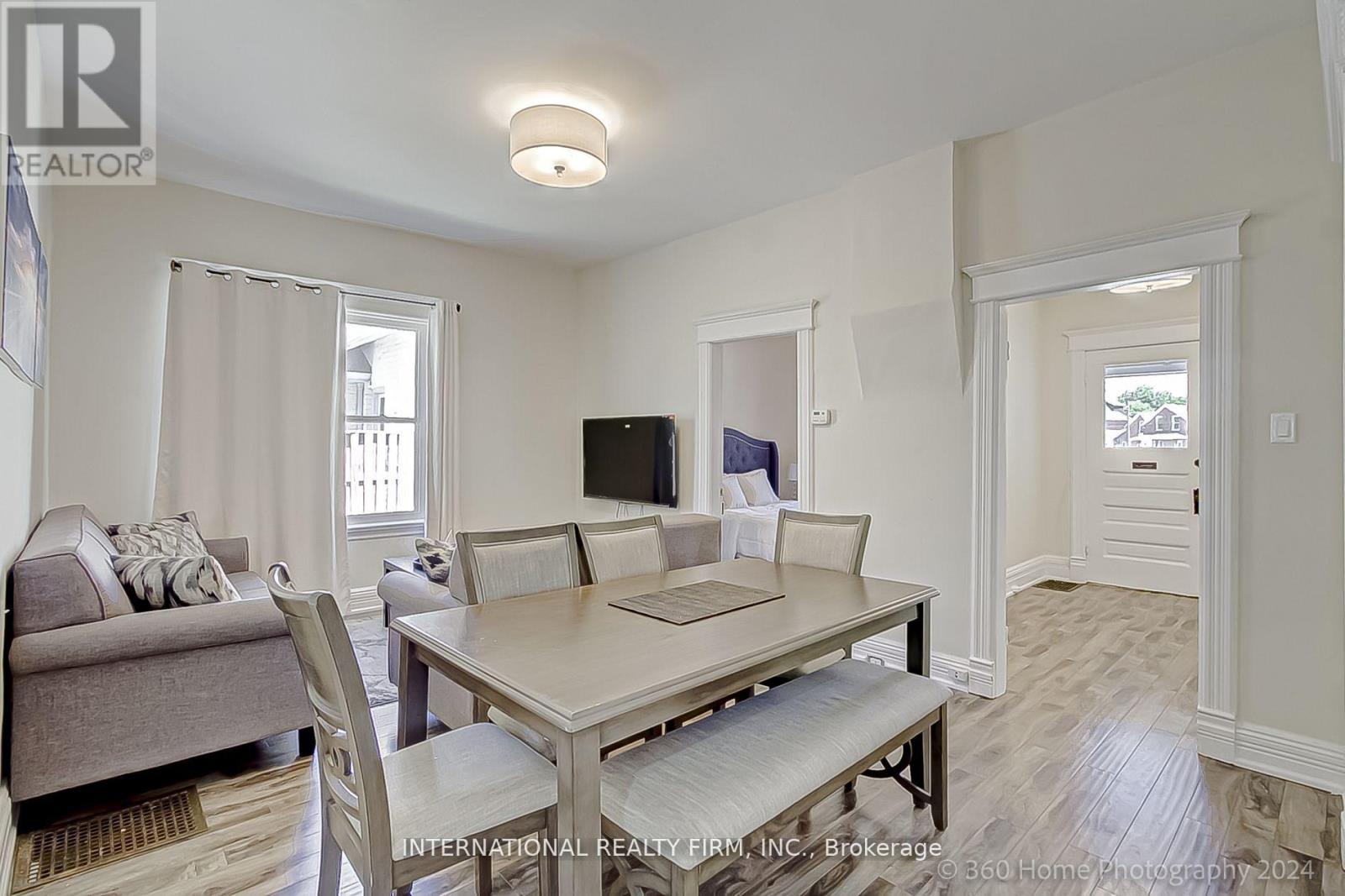 304 Innisfil Street, Barrie, Ontario  L4N 3G3 - Photo 4 - S12574592