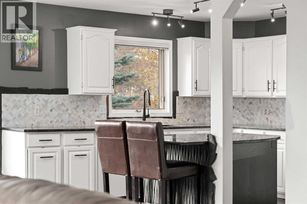 296 Lakeside Greens Crescent, Chestermere, Alberta  T1X 1C3 - Photo 8 - A2268702