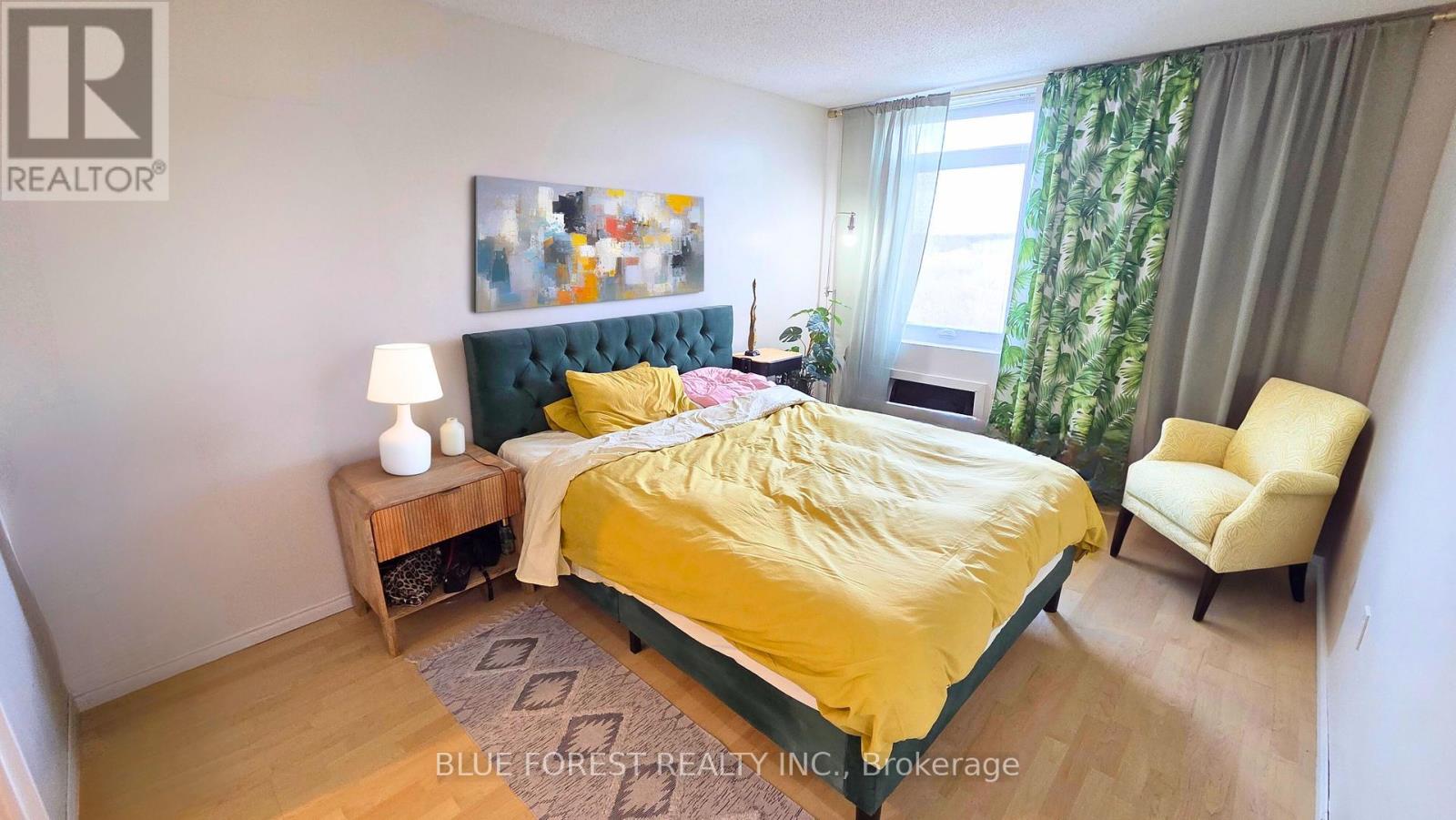 45 Pond Mills Road, London South, Ontario  N5Z 4W5 - Photo 5 - X12574718