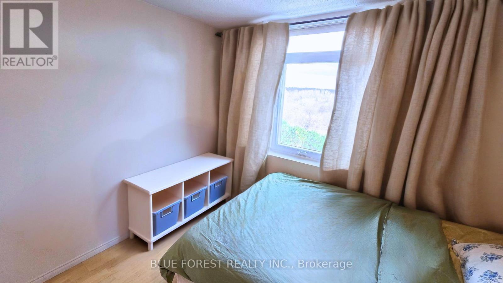 45 Pond Mills Road, London South, Ontario  N5Z 4W5 - Photo 8 - X12574718