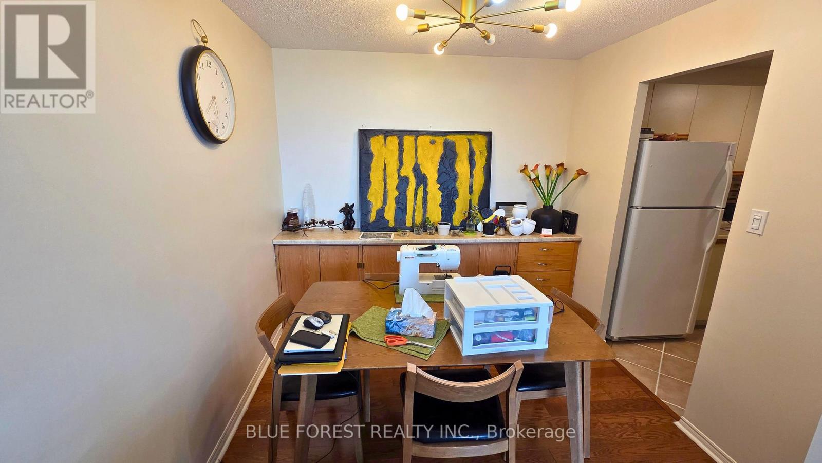 45 Pond Mills Road, London South, Ontario  N5Z 4W5 - Photo 9 - X12574718