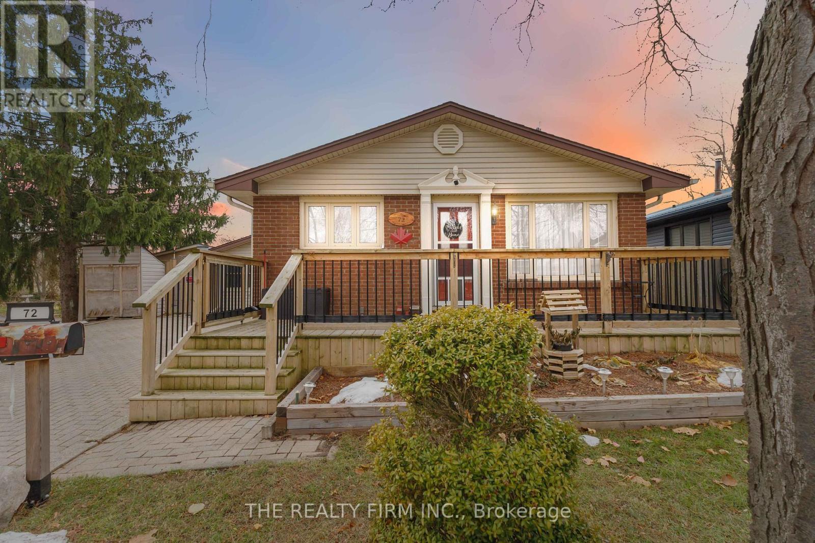 72 Metcalfe Crescent, London South, Ontario  N6E 1H9 - Photo 1 - X12574756