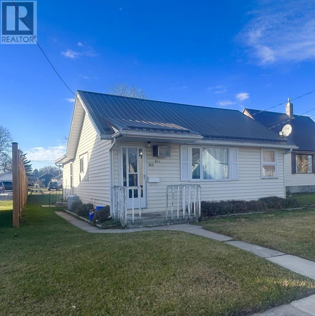 917 Phair Avenue, Fort Frances, Ontario  P9A 2M6 - Photo 23 - TB253546