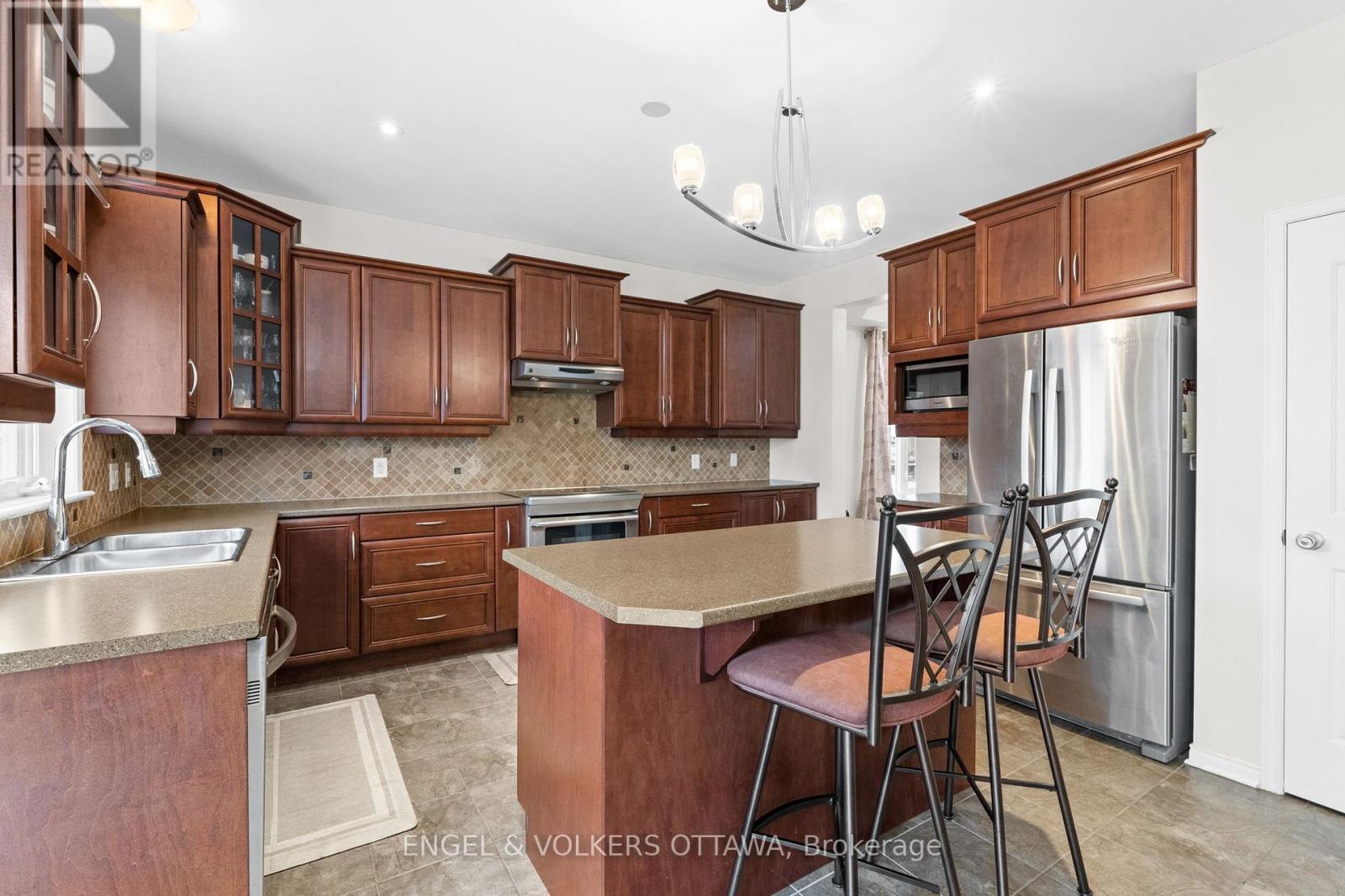 167 Chenoa Way, Ottawa, Ontario  K2J 0W8 - Photo 14 - X12574770