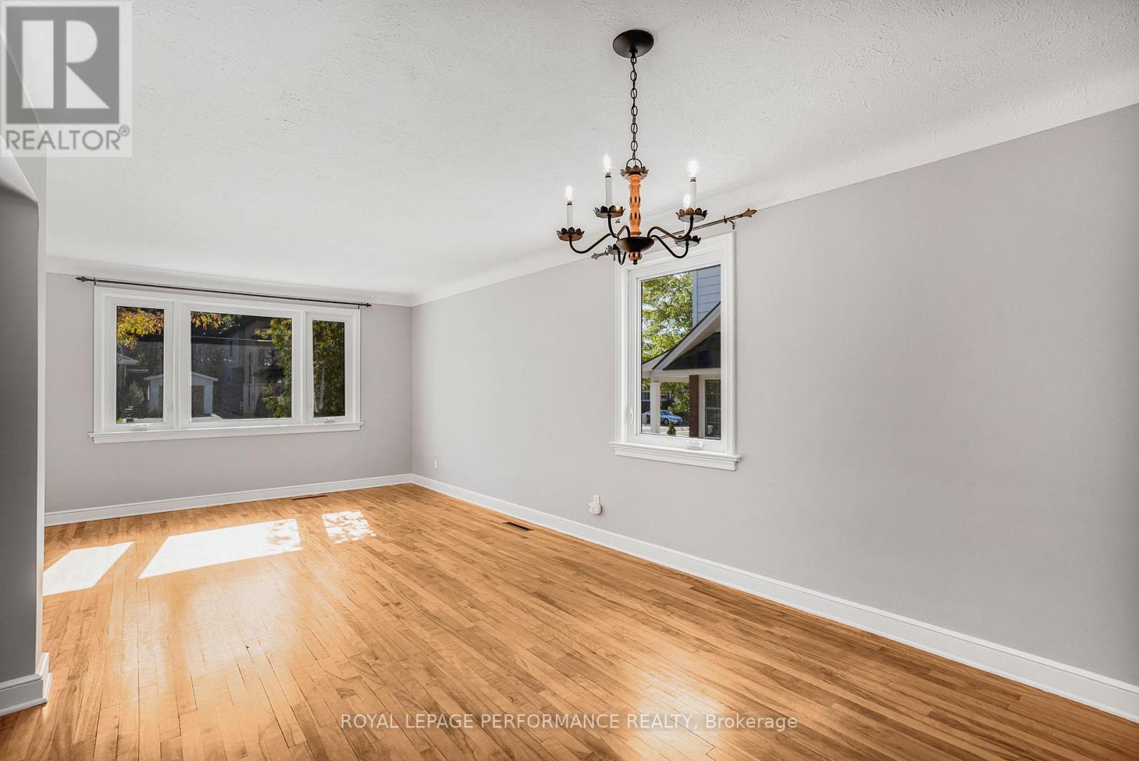 1315 Kilborn Avenue, Ottawa, Ontario  K1H 6L2 - Photo 10 - X12574778