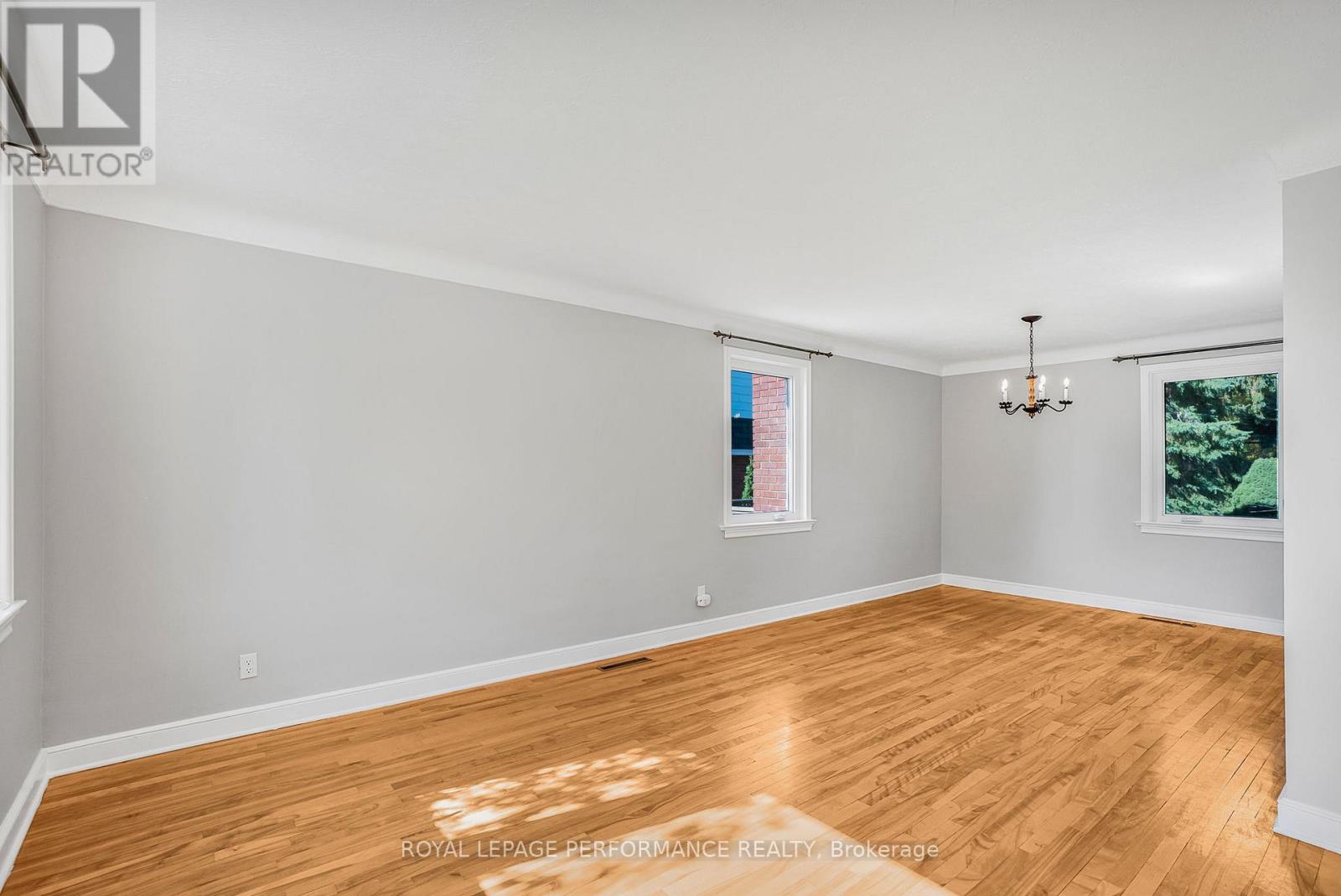 1315 Kilborn Avenue, Ottawa, Ontario  K1H 6L2 - Photo 6 - X12574778