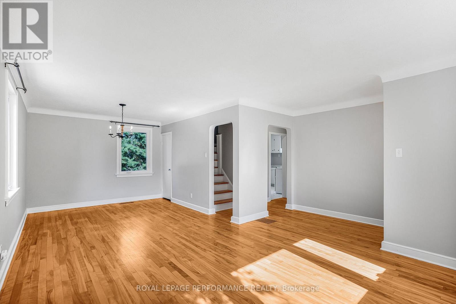 1315 Kilborn Avenue, Ottawa, Ontario  K1H 6L2 - Photo 7 - X12574778