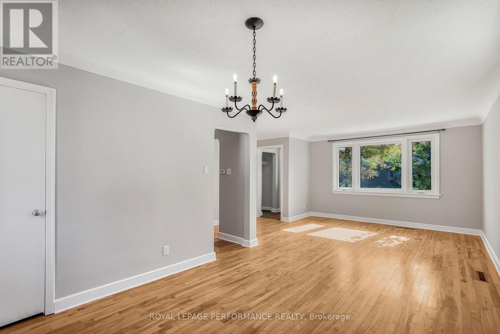 1315 Kilborn Avenue, Ottawa, Ontario  K1H 6L2 - Photo 9 - X12574778