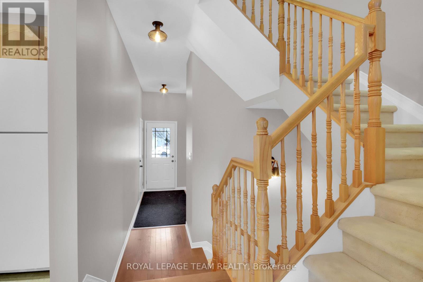 70 Mcbrien Street, Ottawa, Ontario  K2W 1H1 - Photo 2 - X12574788