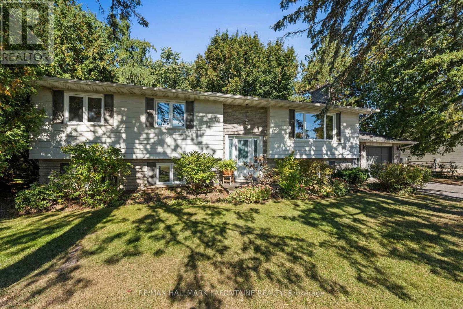 6941 Sunset Boulevard, Ottawa, Ontario  K4P 1C5 - Photo 1 - X12574806