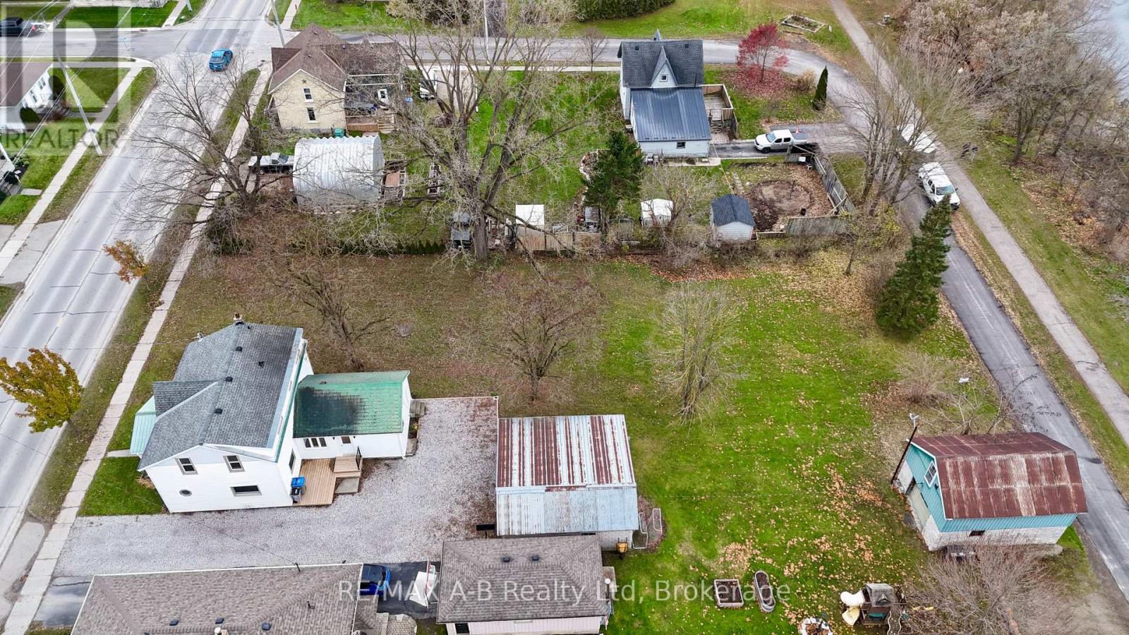 198 Water Street S, St. Marys, Ontario  N4X 1C5 - Photo 3 - X12391525