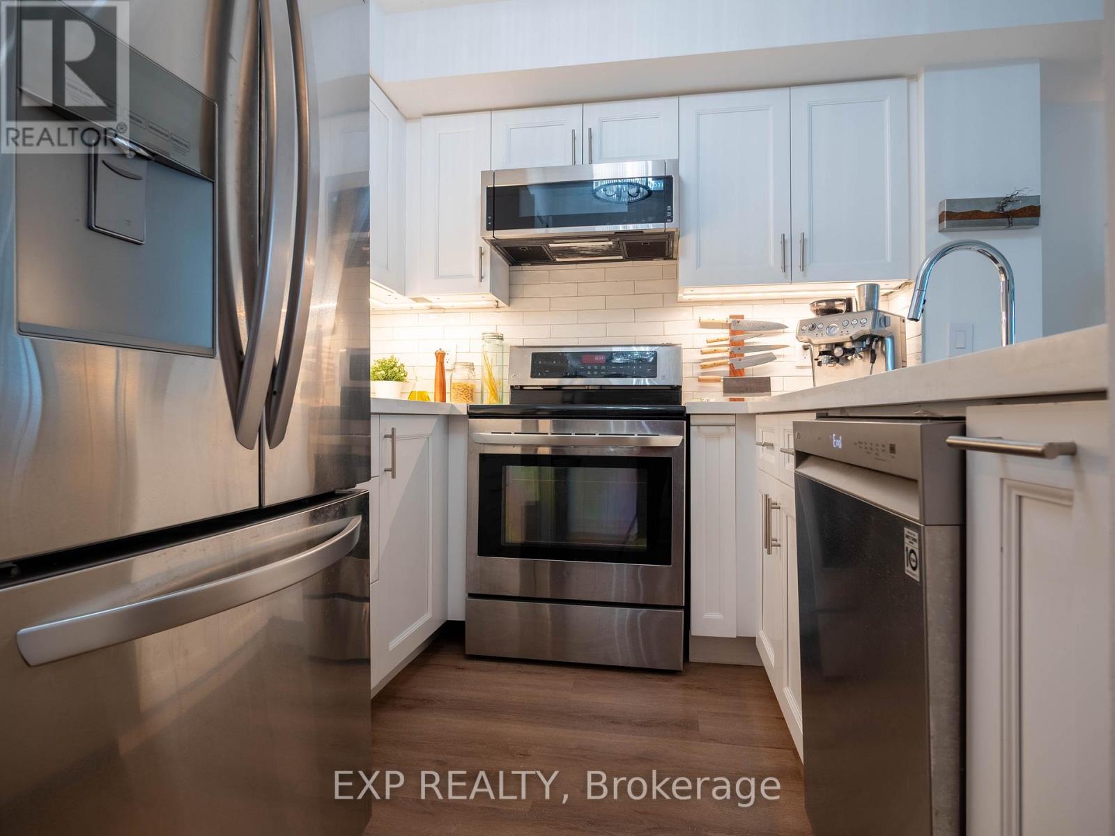 501 - 2111 Lakeshore Boulevard W, Toronto, Ontario  M8V 4B2 - Photo 36 - W12574612