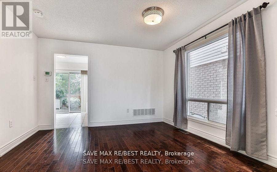 5141 Oakley Drive, Burlington, Ontario  L7L 6P1 - Photo 14 - W12574616