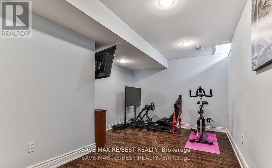 5141 Oakley Drive, Burlington, Ontario  L7L 6P1 - Photo 27 - W12574616