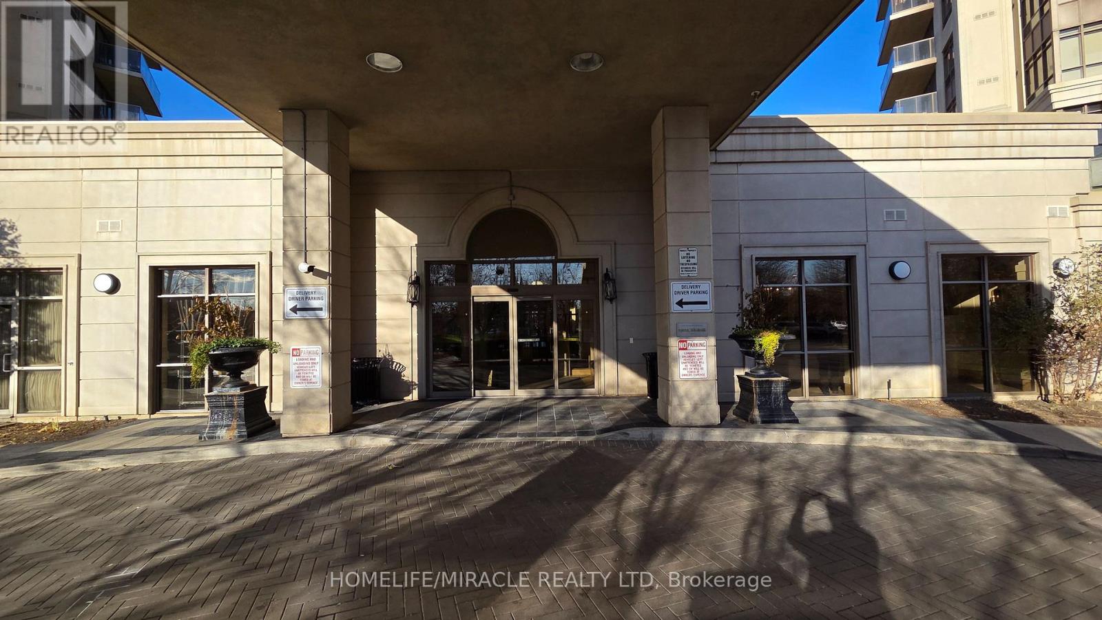 719a - 700 Humberwood Boulevard, Toronto, Ontario  M9W 7J4 - Photo 3 - W12574618