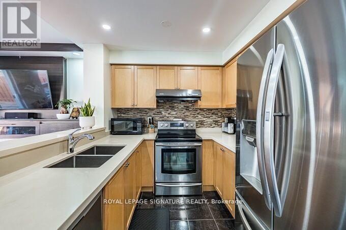 5708 Margarita Crescent, Mississauga, Ontario L5M 6Y8 - Photo 16 - W12574620