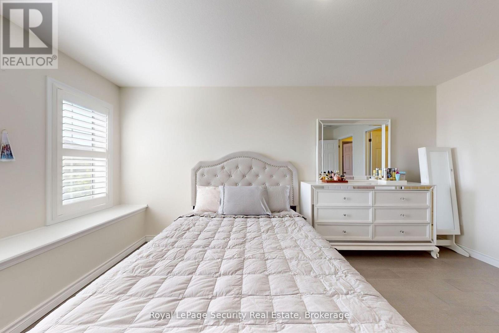 55 Golden Springs Drive, Brampton, Ontario  L7A 0C7 - Photo 31 - W12574640