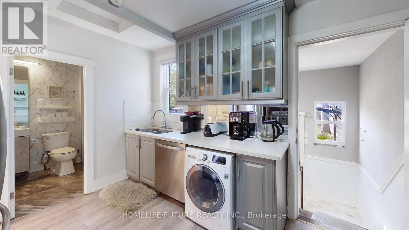 82 Heman Street, Toronto, Ontario  M8V 1X5 - Photo 16 - W12574648