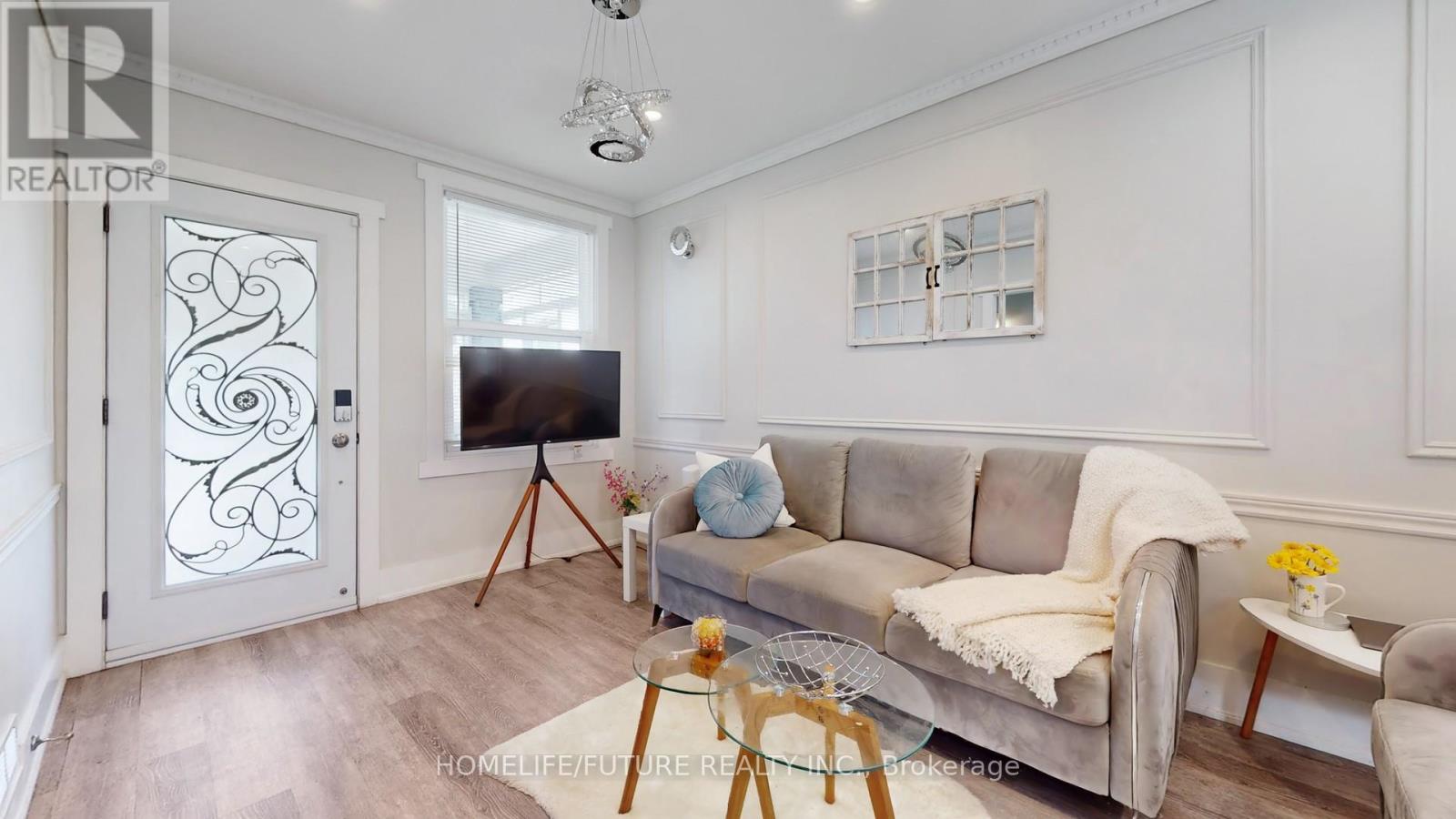 82 Heman Street, Toronto, Ontario  M8V 1X5 - Photo 4 - W12574648