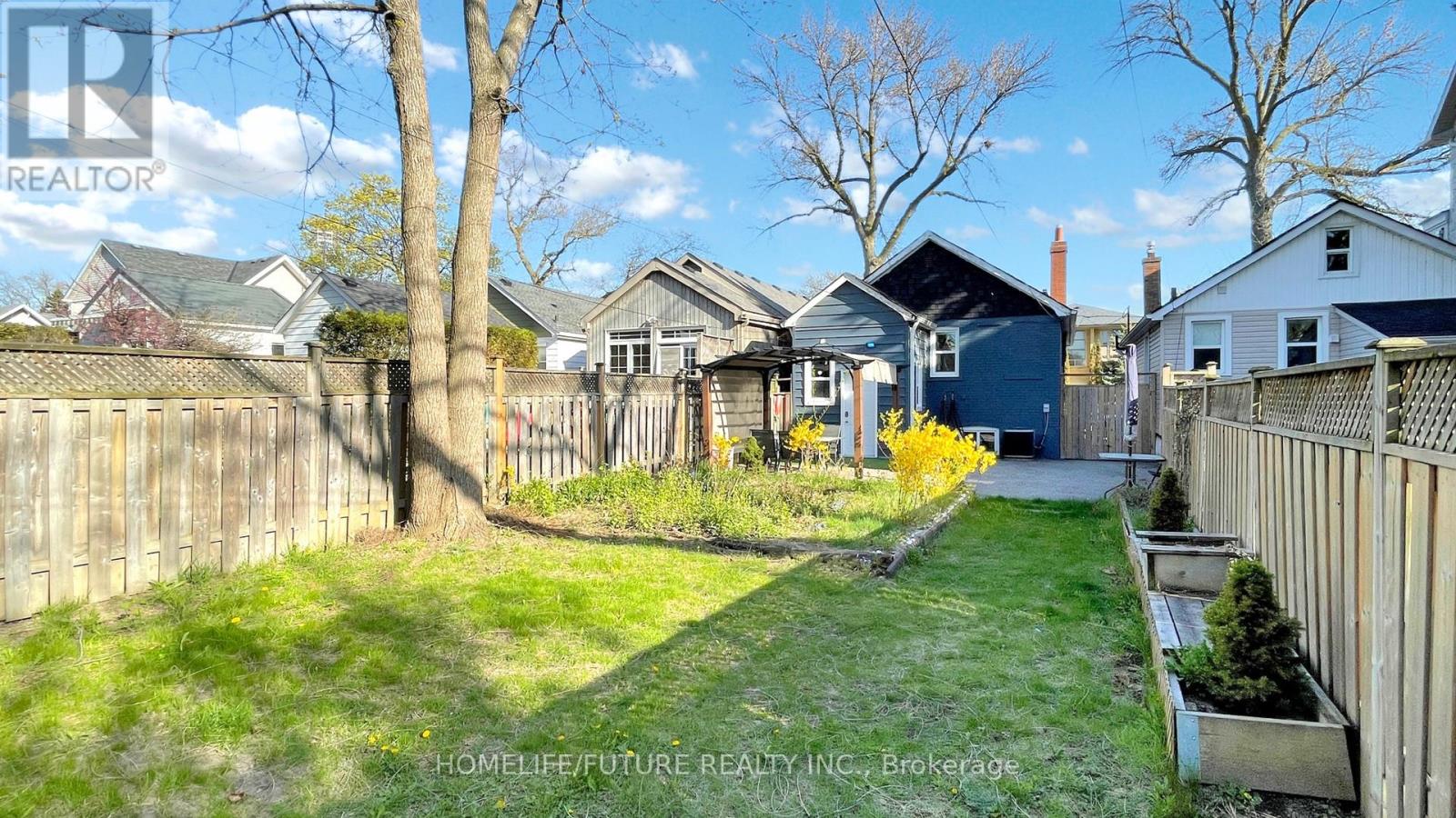 82 Heman Street, Toronto, Ontario  M8V 1X5 - Photo 41 - W12574648