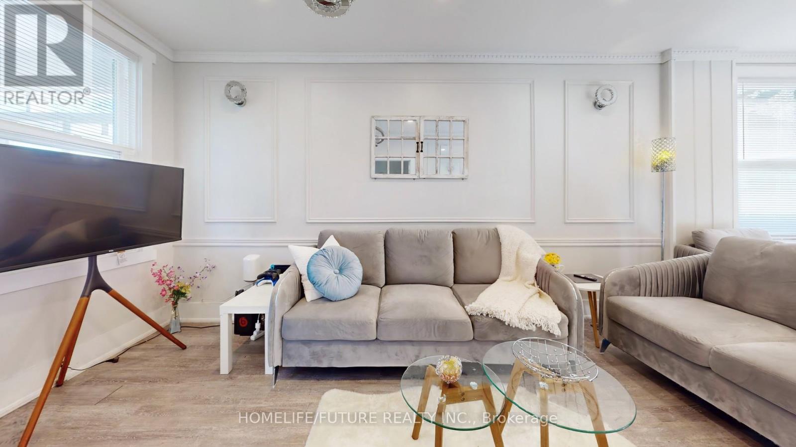 82 Heman Street, Toronto, Ontario  M8V 1X5 - Photo 5 - W12574648