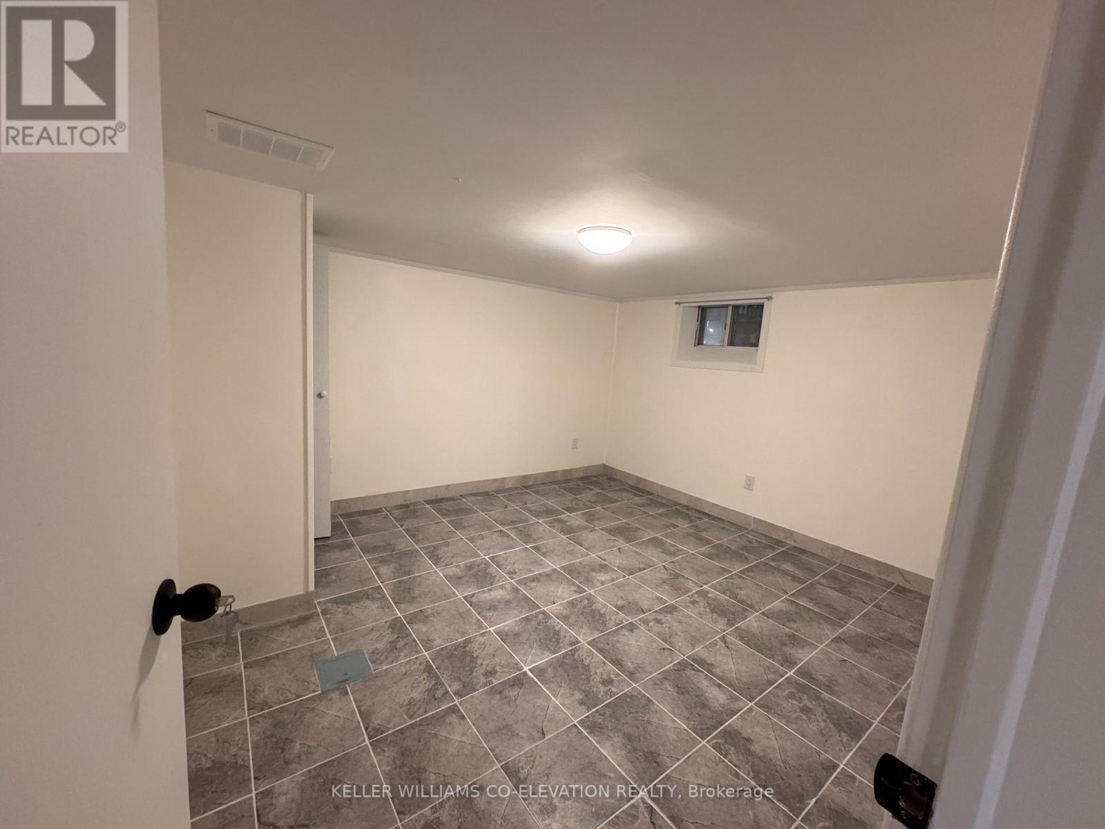 1001 Kipling Avenue, Toronto, Ontario  M9B 3L3 - Photo 29 - W12574664