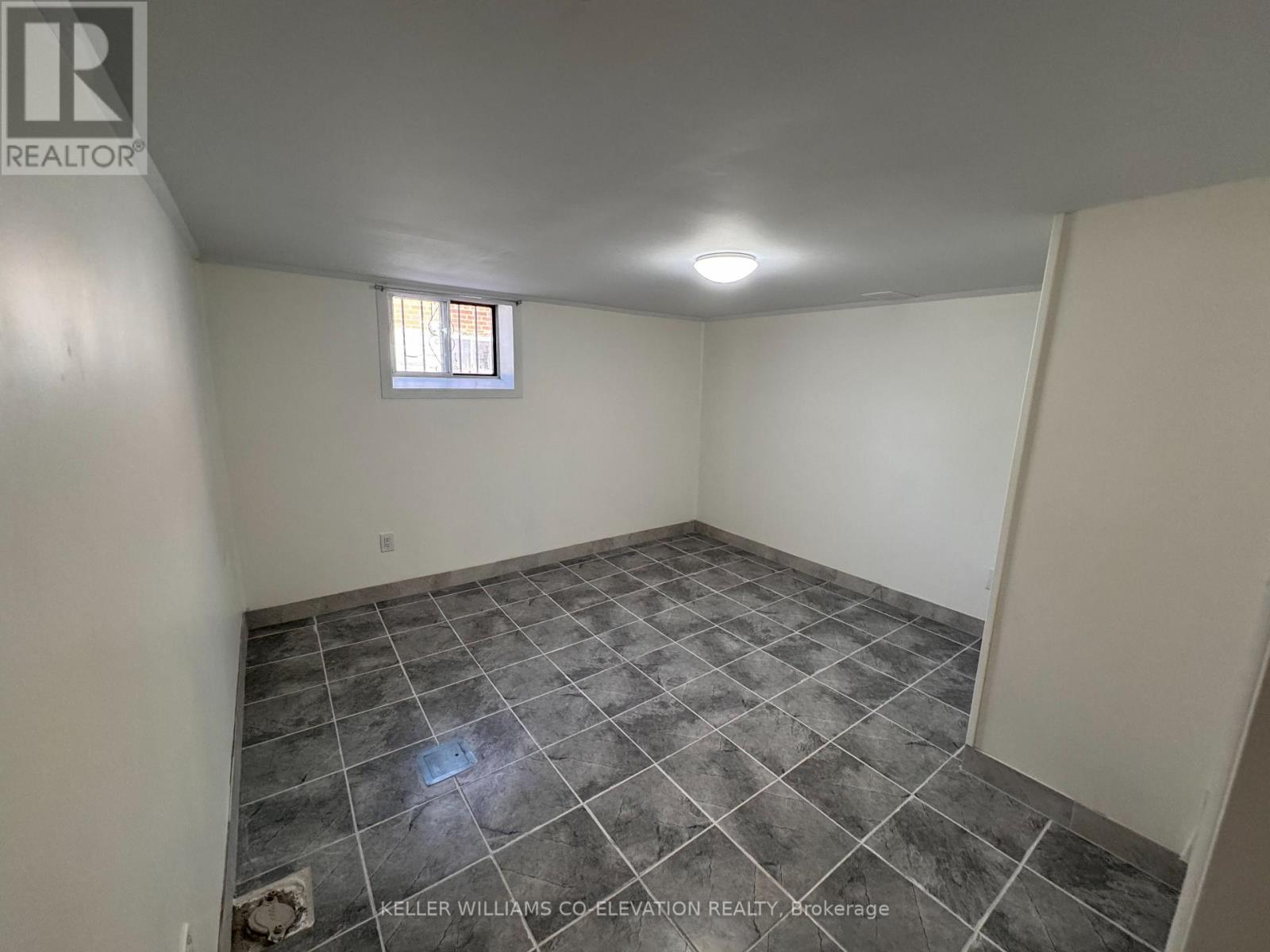 1001 Kipling Avenue, Toronto, Ontario  M9B 3L3 - Photo 30 - W12574664