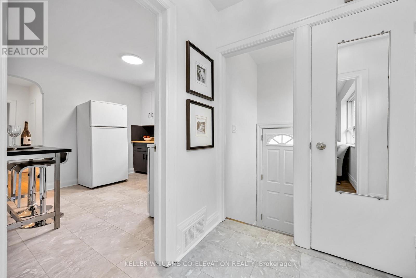 1001 Kipling Avenue, Toronto, Ontario  M9B 3L3 - Photo 4 - W12574664